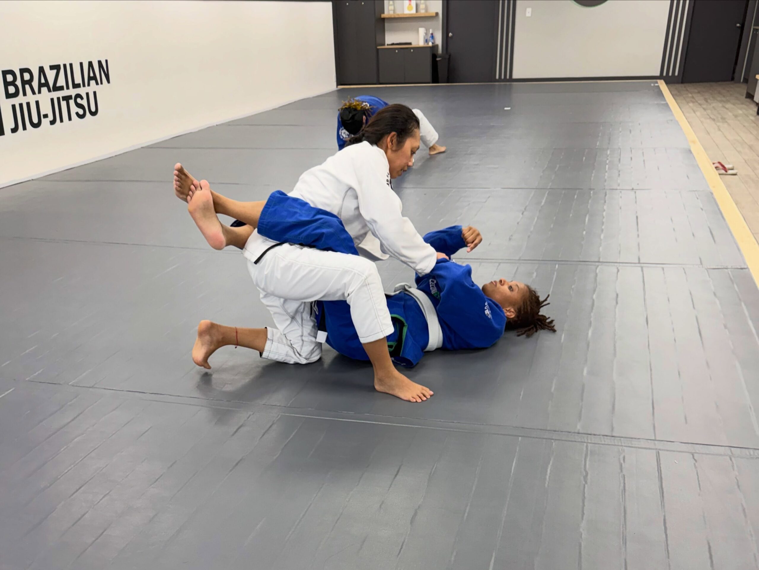 women training bjj and self-defense